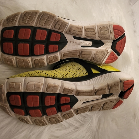 Under Armour Speed Form Fortis Size 7.5 - Picture 6 of 6
